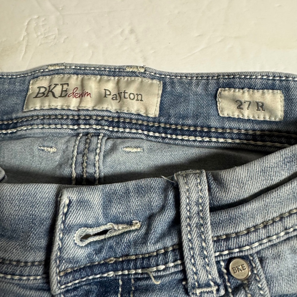 BKE Payton Denim Jeans Women's Size 27R (tag) Light Wash Bootcut Distressed